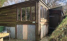 Foxesden, Unique Eco Cabin, Dartmoor Views